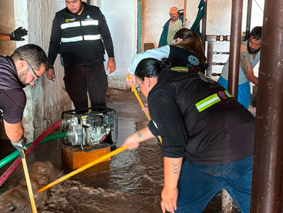 Continúan acciones en apoyo a familias afectadas por inundación en Durango