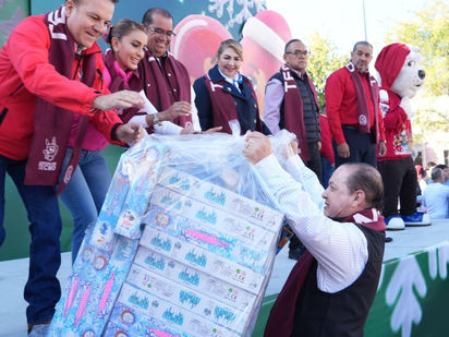 Las y los diputados sumaron su corazón al “Radiomaratón”; donan 2 mil juguetes