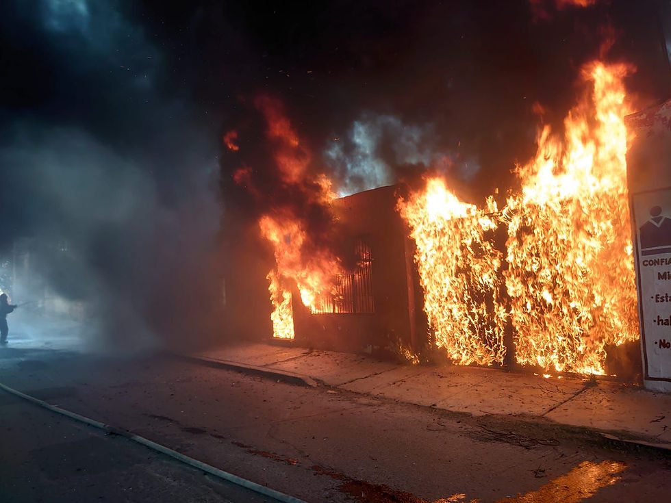 Incendio en lote baldío de la colonia Francisco Villa es controlado a tiempo; no hubo lesionados