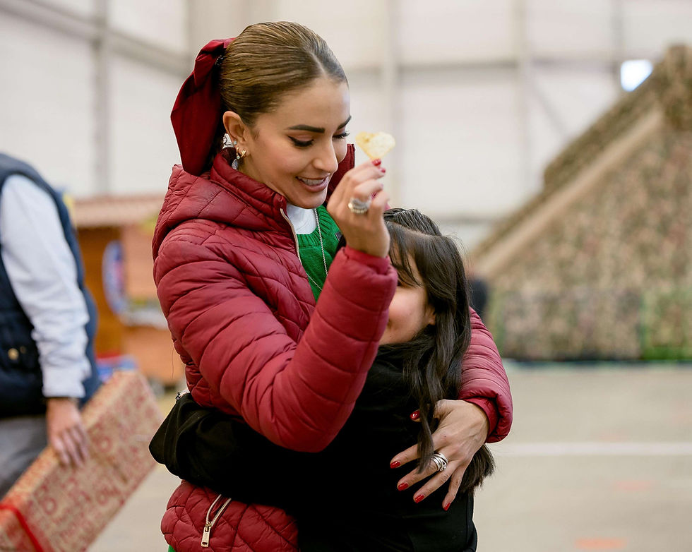 Acompañados de Marisol, niñas y niños de Casa Hogar DIF celebraron una posada con juegos