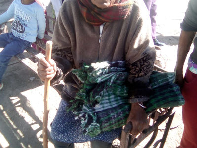 DIF MUNICIPAL ENTREGA COBERTORES A FAMILIAS GOMEZPALATINAS DE LA ZONA RURAL