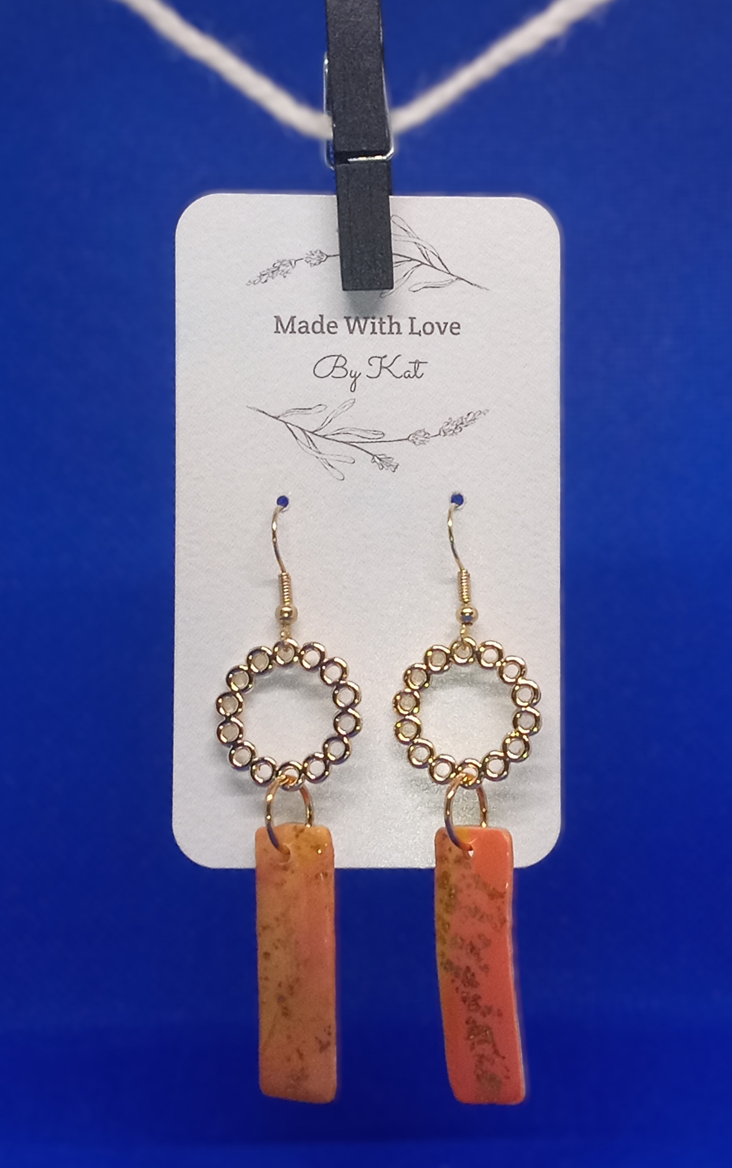 Glimmering orange wreathes