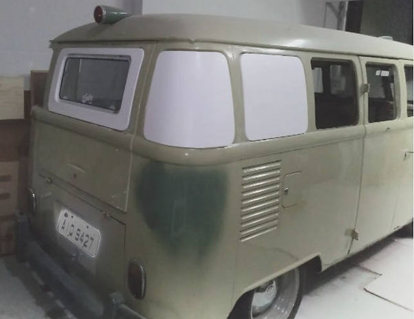 side-windows-rear-trunk door-60's-style-vw-bus-t1-t2-bulli-combi-volkswagen-samba-restauri