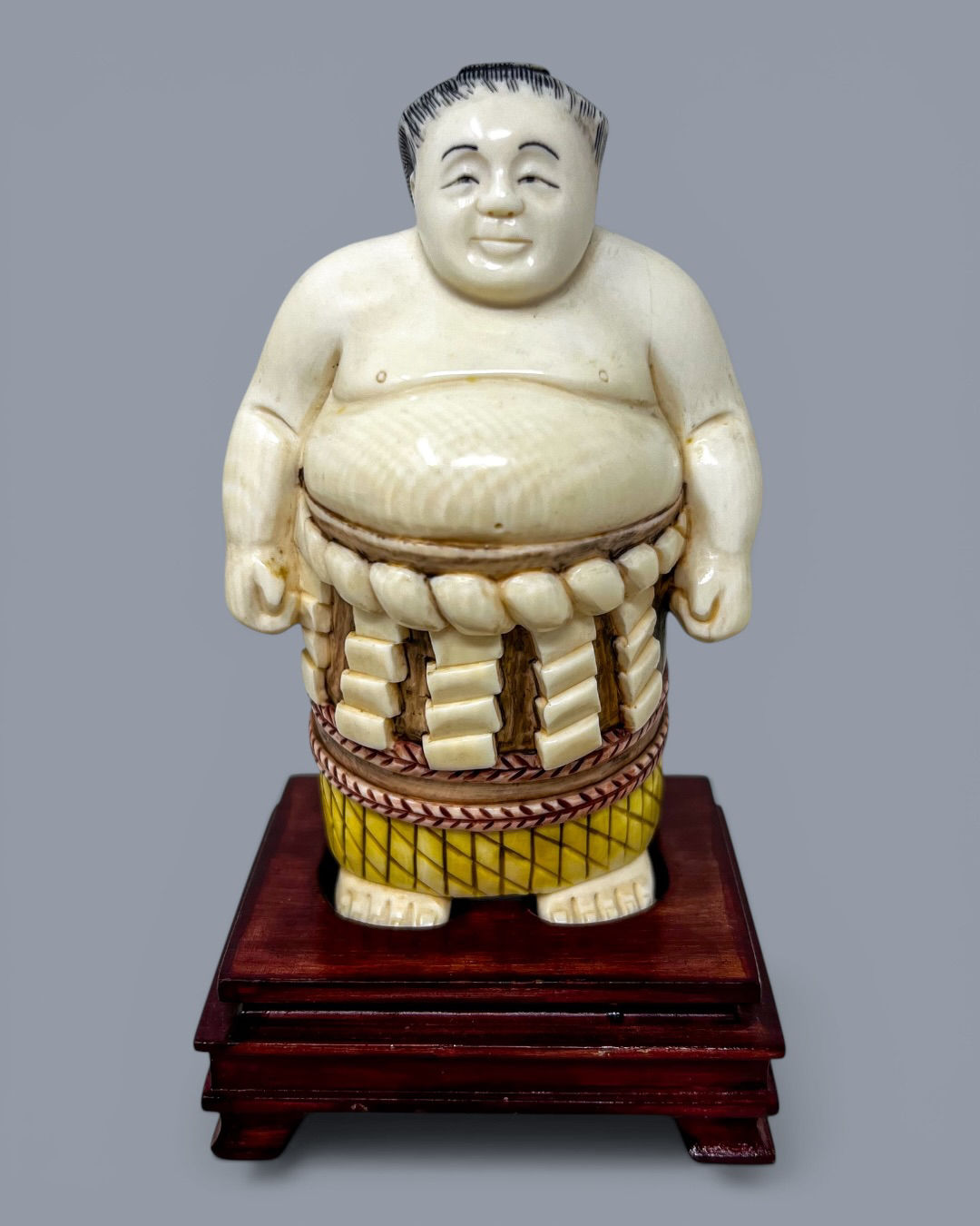 Luchador de Zumo Labrado en Marfil 