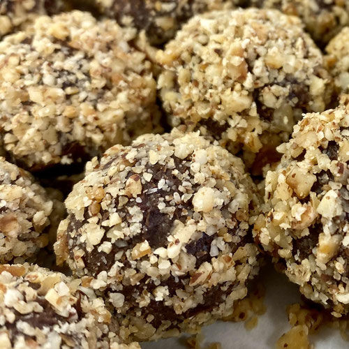 Adam's Heirlooms Truffles - Roasted Pecan Dark Chocolate (Sugar Free)