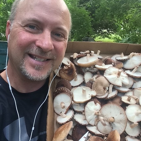 Erik and his mushrooms(1) 2.JPG