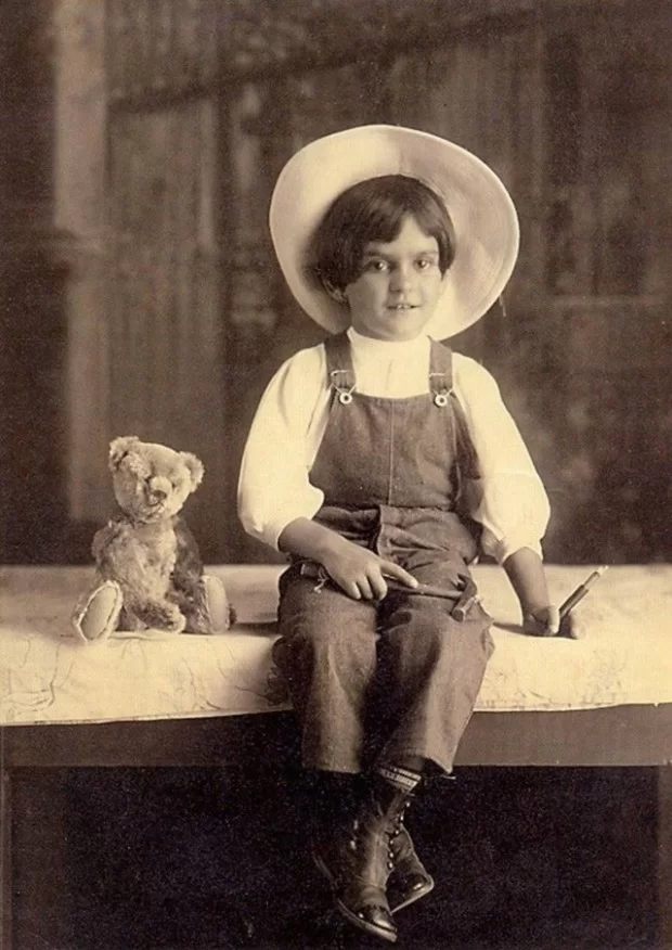 Frida Kahlo quotes in her childhood and at the age of six taken by Guillermo Kahlo