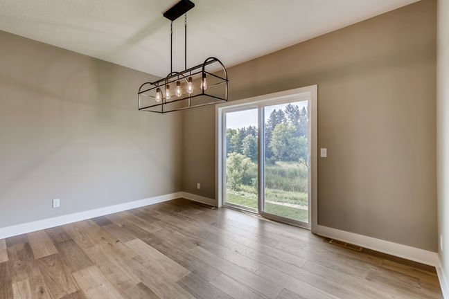 10 Dining Room.jpg