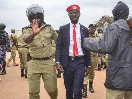 Uganda: Can Bobi Wine unseat Yoweri Museveni?