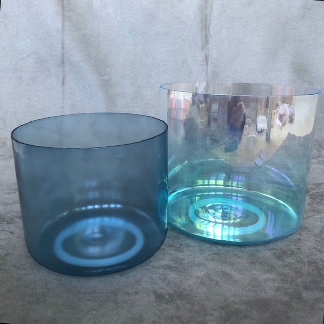 Thumbnail: Set of 2  in Carry Case Clear G Note Throat +  D Note Sacral Chakra Bowls