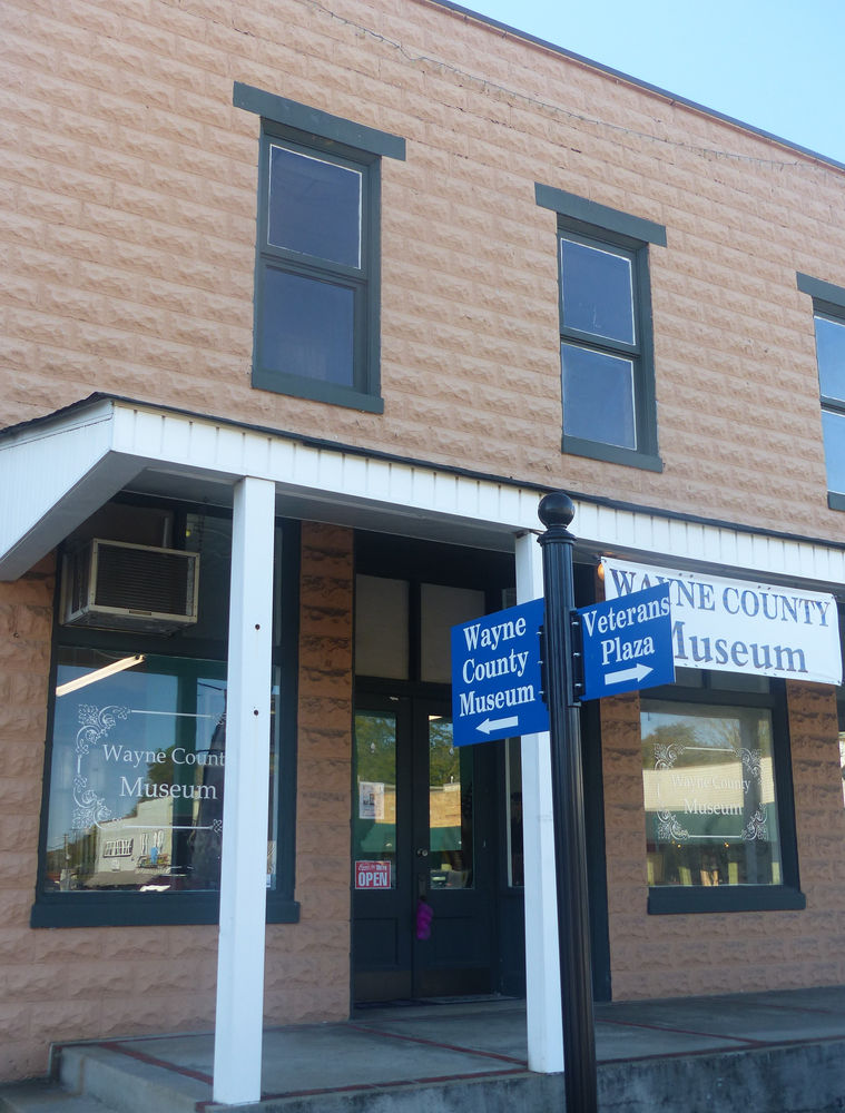 The Wayne County Museum Waynesboro, Tennessee, a Virtual Introduction.