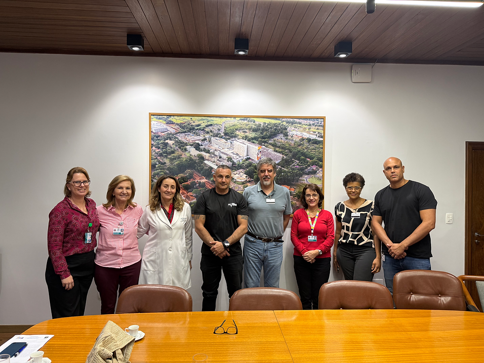 Delegado Palumbo visitando o HC de Ribeirão Preto