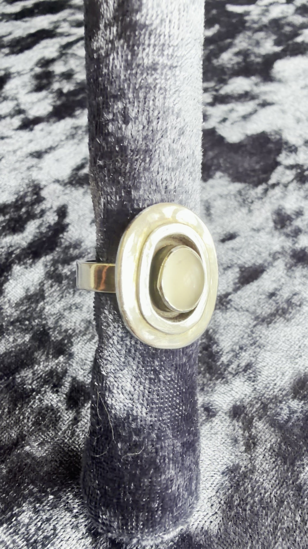 Preloved Sterling Silver Moonstone Ring 