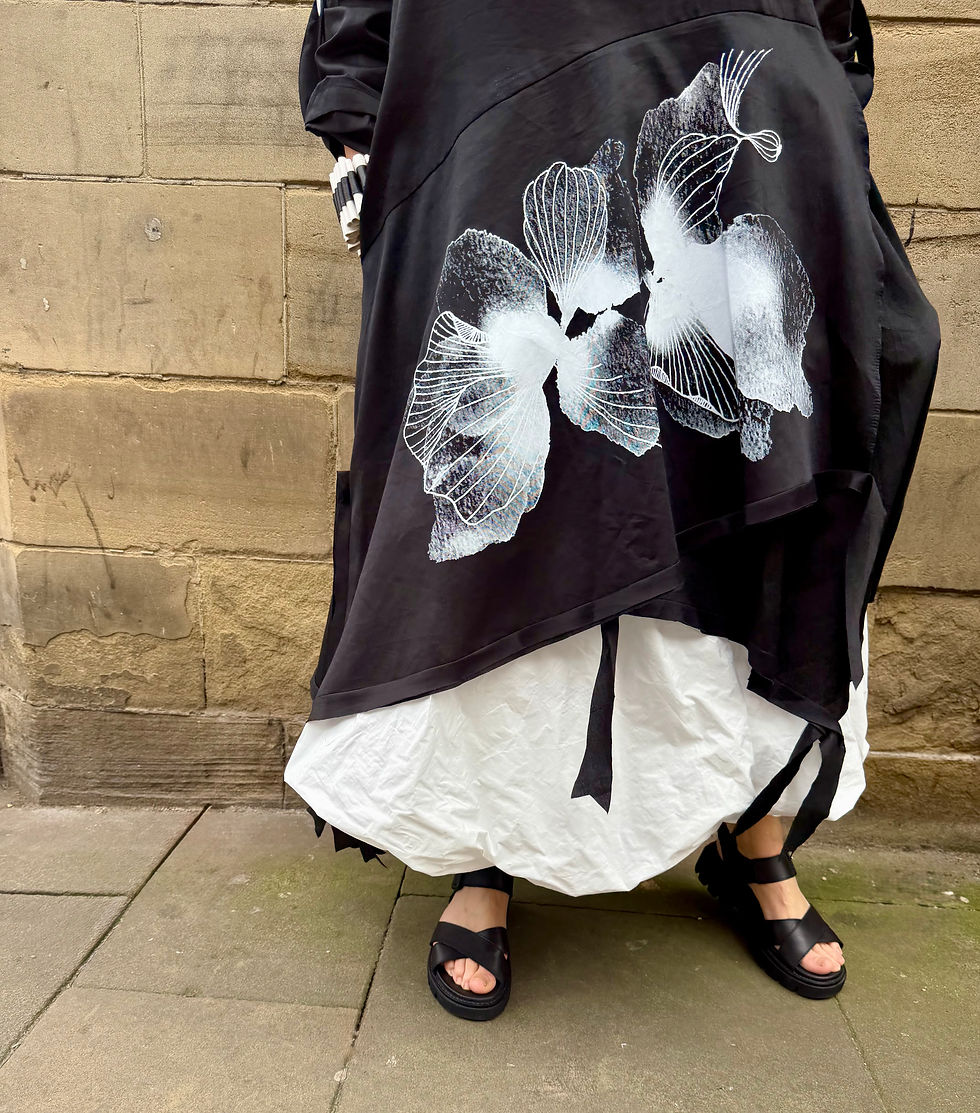 Thumbnail: Bize Tunic Dress in Black  B22148