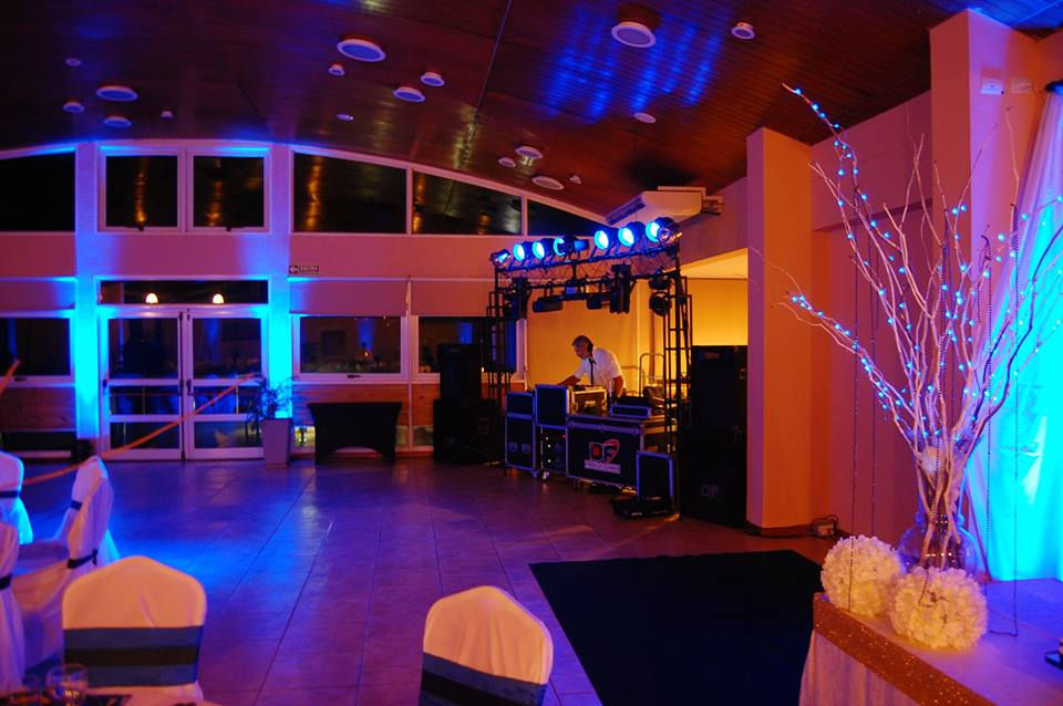 Miniatura: Salón del Hotel Maitei