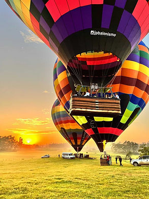 passeio, trilha, cachoeiras, canyons, caiaque duplo, passeio de balão
