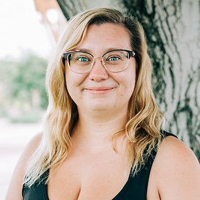 staff_05.jpg