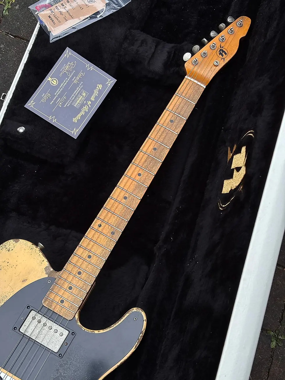 Thumbnail: Guitar photo