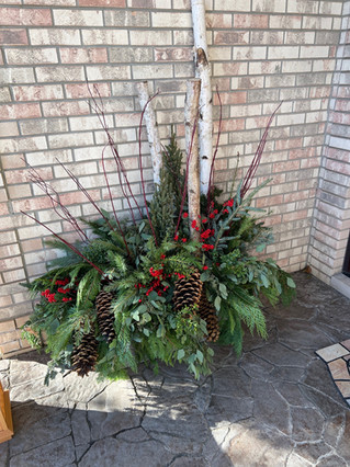 Bokay Flowers Florist in Frankfort, IL. An established florist group offering seasonal, high-grade floral arrangements. We have flower subscriptions, outdoor planter garden designs, event centerpieces, and other professional floral services. Find BoKAY Flowers pre-made arrangements in our floral cooler inside 1N Décor in Downtown Frankfort.