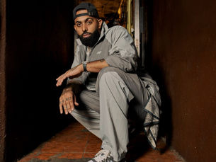 ELADIO CARRIÓN PUSHES THE ABZORB 2010 WITH NEW BALANCE