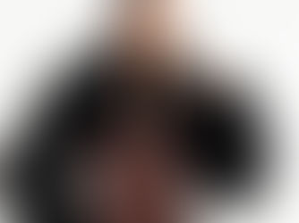 TEXTURE AS LANGUAJE. THE APPROACH DEFINING FASHION, BEAUTY, AND LIFESTYLE.