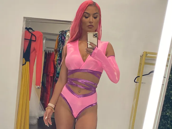 Ex-WWE Star Eva Marie Want My Ring Gear?! Come Get It!!!