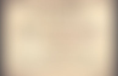 Écriteau en ancien parchemin beige qui annonce en lettres stylisées: Origines et évolution de la calligraphie latine.