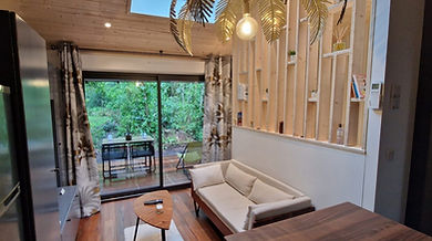 French Studio appartment to rent with www.hour-building.com Aircraft Rental for Pilots