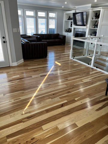 Flooring Wood/Vinyl