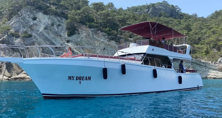 Яхта "My Dreem 1" до 35 человек