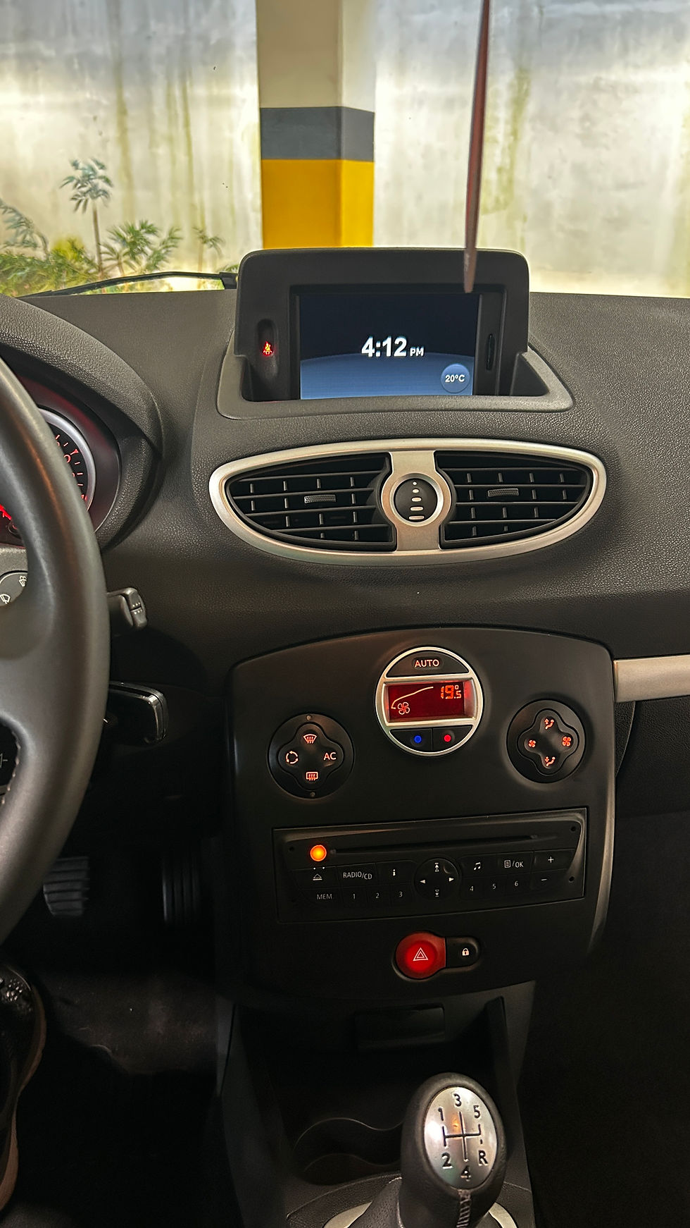 Miniatura: Renault Clio Break 1.5 DCI Gasóleo 2010