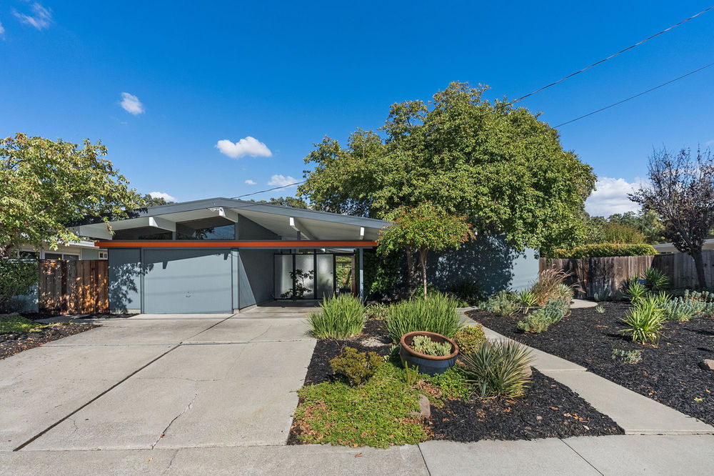 Jones & Emmons designed Eichler in Rancho San Miguel hits the market.
