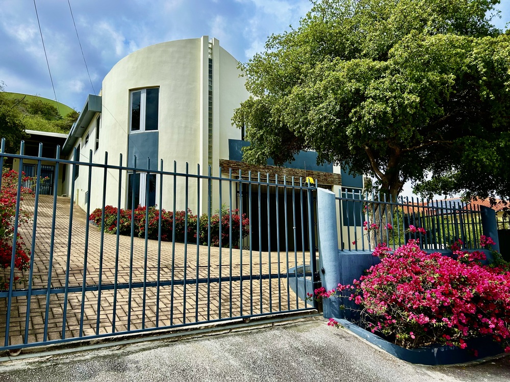 Villa in Salina