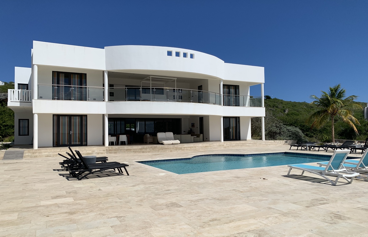 Villa in Coral Estate