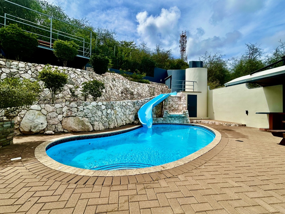 Villa in Salina