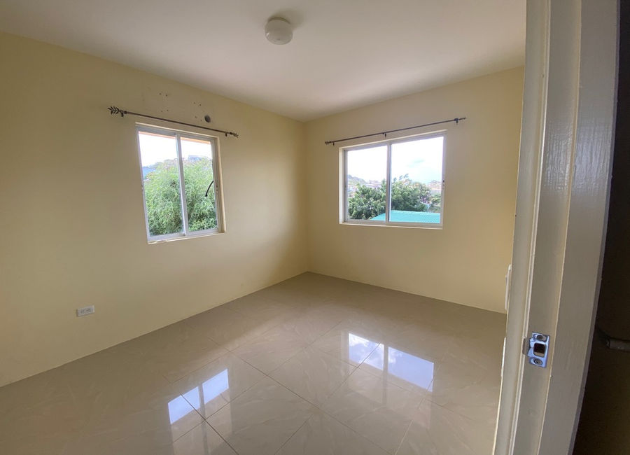 Semi-detached Home — Vista Montaña — photo 4