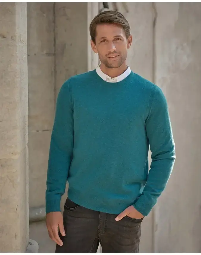 Teal – The Standout Color of the Season