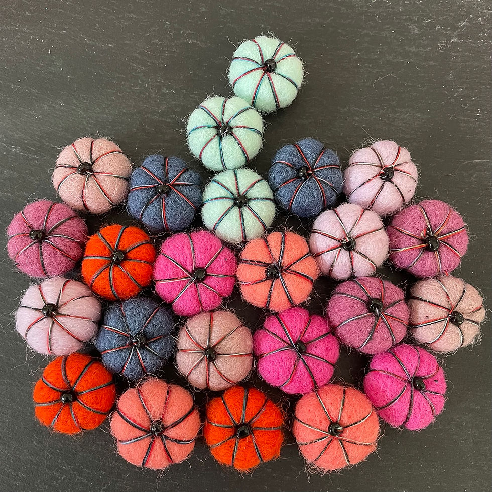 Thumbnail: Felt Pumpkin Garland | Hubble Bubble
