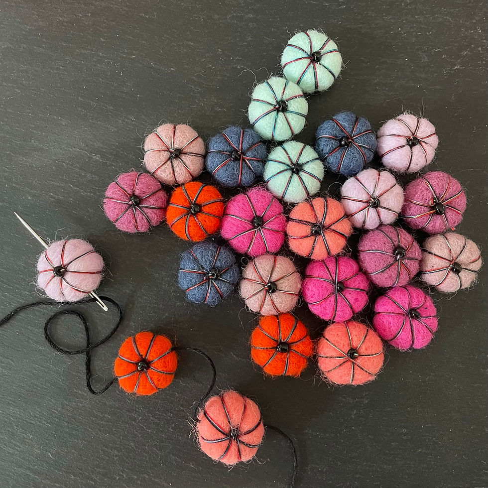 Thumbnail: Felt Pumpkin Garland | Hubble Bubble