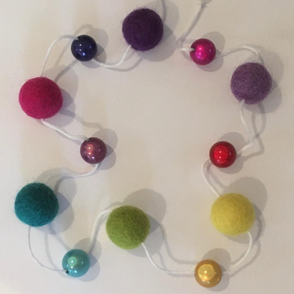 Thumbnail: Rainbow Dot Garland
