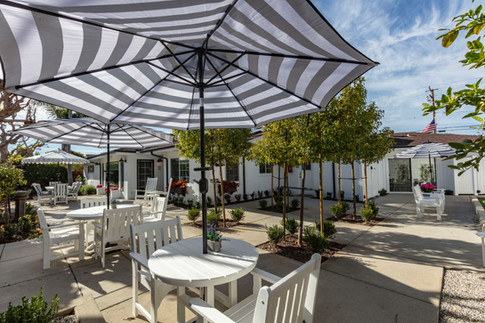 Many private outdoor sitting areas