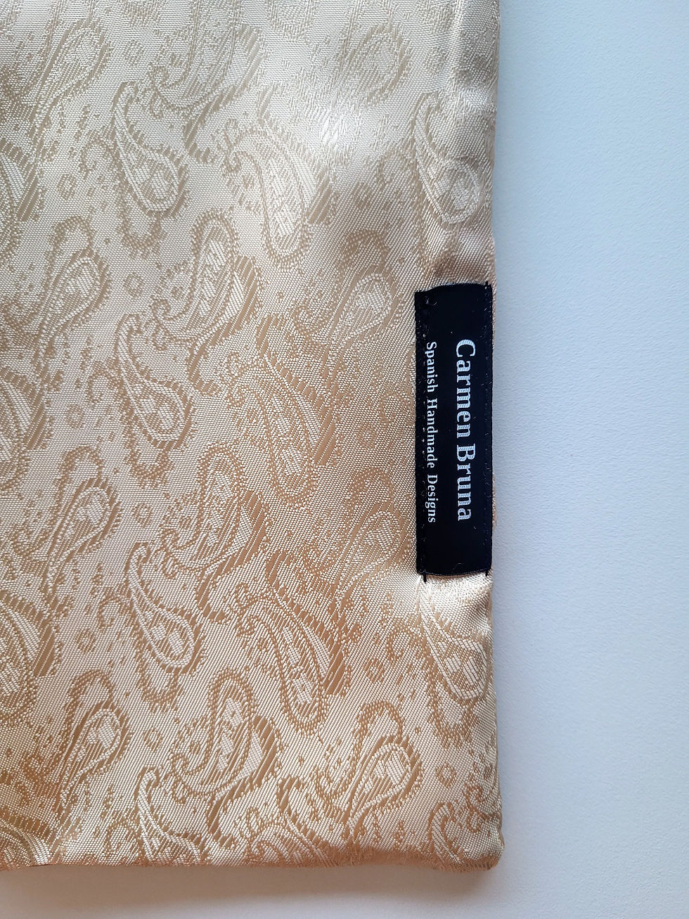 Thumbnail: Cello Bib Beige Paisley