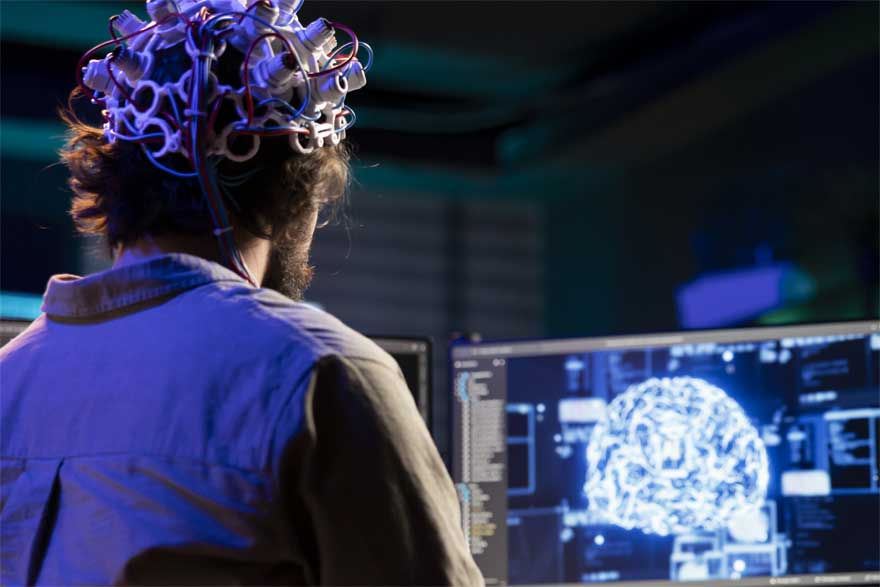 Cuando la mente vuelve a tener voz. El experimento que acerca la comunicación directa entre cerebro y ordenador. Centro de psicología Aplicada Maribel Gámez