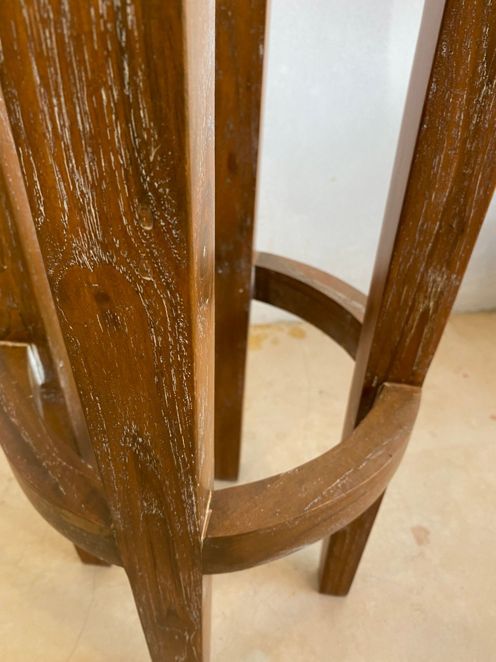 ภาพขนาดย่อ: CB002 - Circle Teak Bar