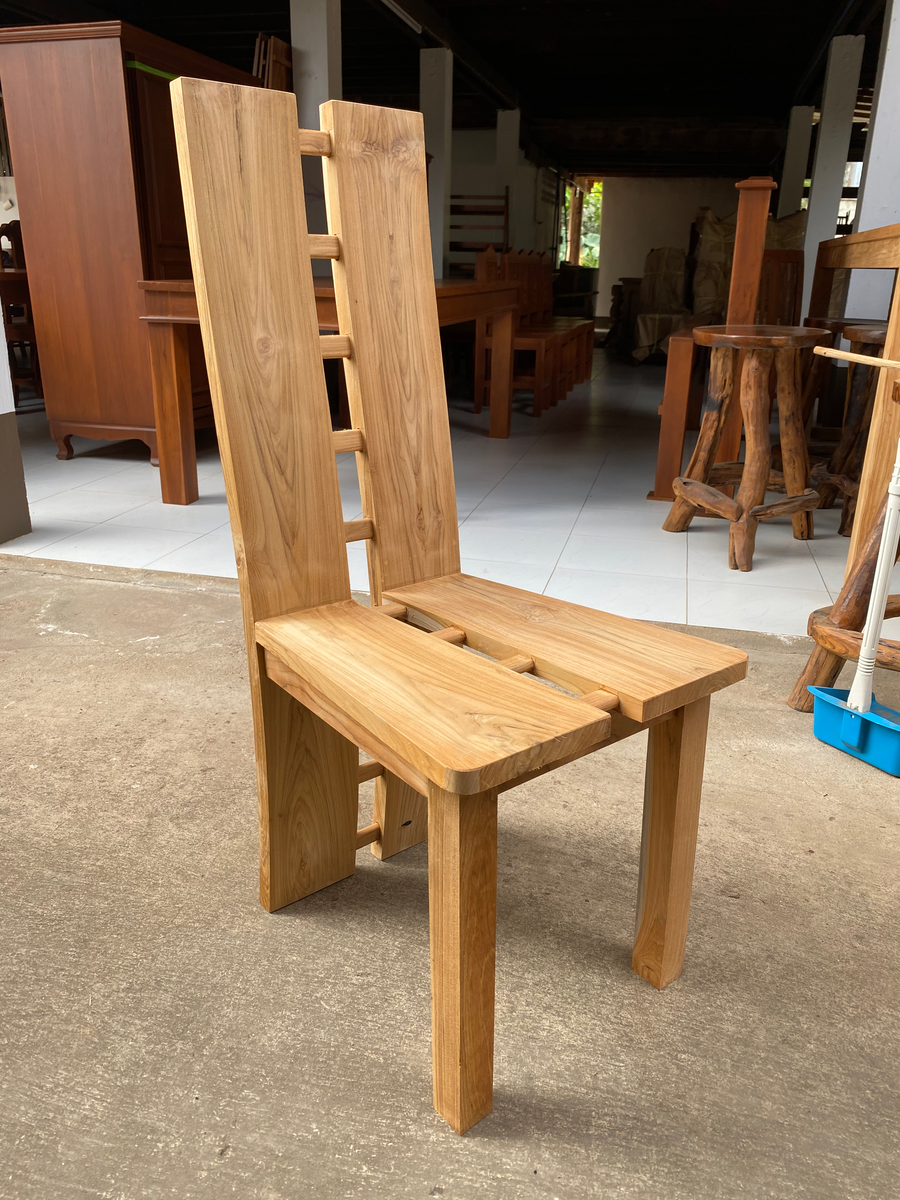 C046 - เก้าอี้ไม้สัก เก้าอี้กินข้าวไม้สัก