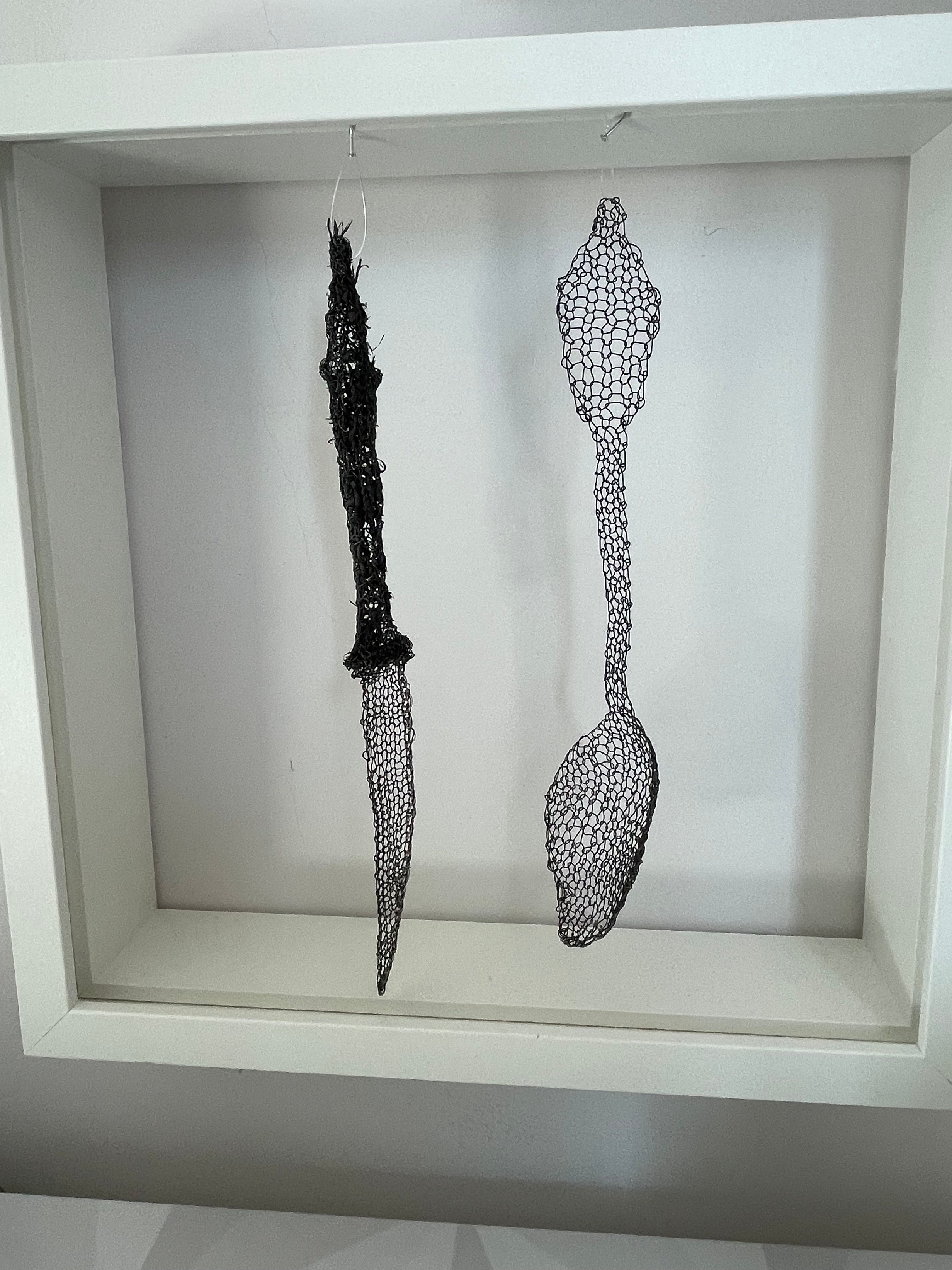 Cyril MAISONNAVE  - couteau acier,  inox et  raphia noir