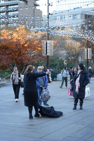roksolana uhryniuk artist, performance art, Holodomor, support Ukraine, ukrainian artist, contemporary artist Ukraine