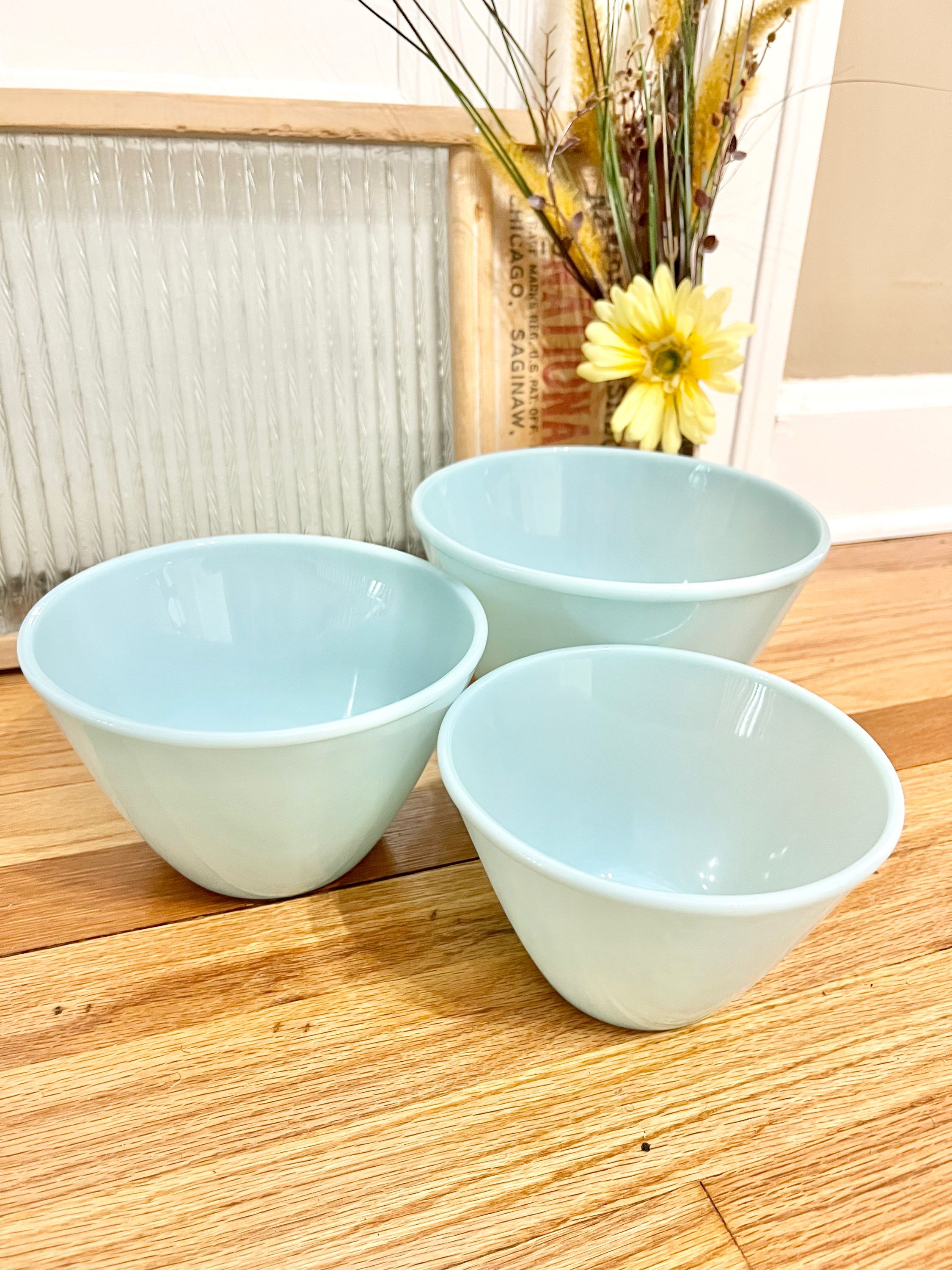 Vintage Anchor Hocking Fire-King Delphite Splash Proof Blue Mixing Bowls
