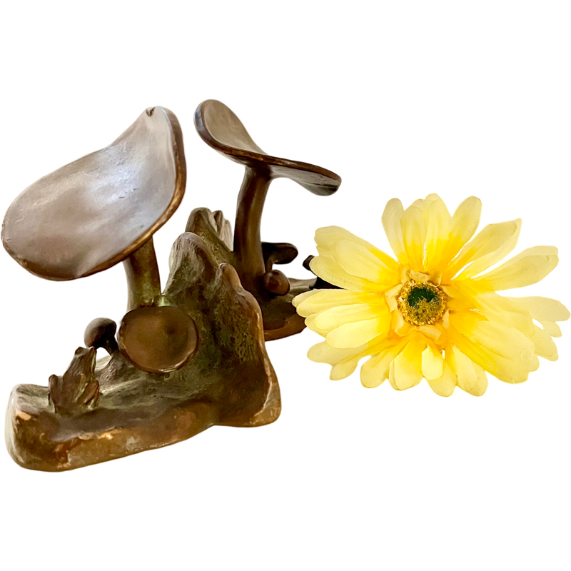 Thumbnail: Antique Pair of Bronze Mushroom and Frog Bookends by Mcclelland Barclay