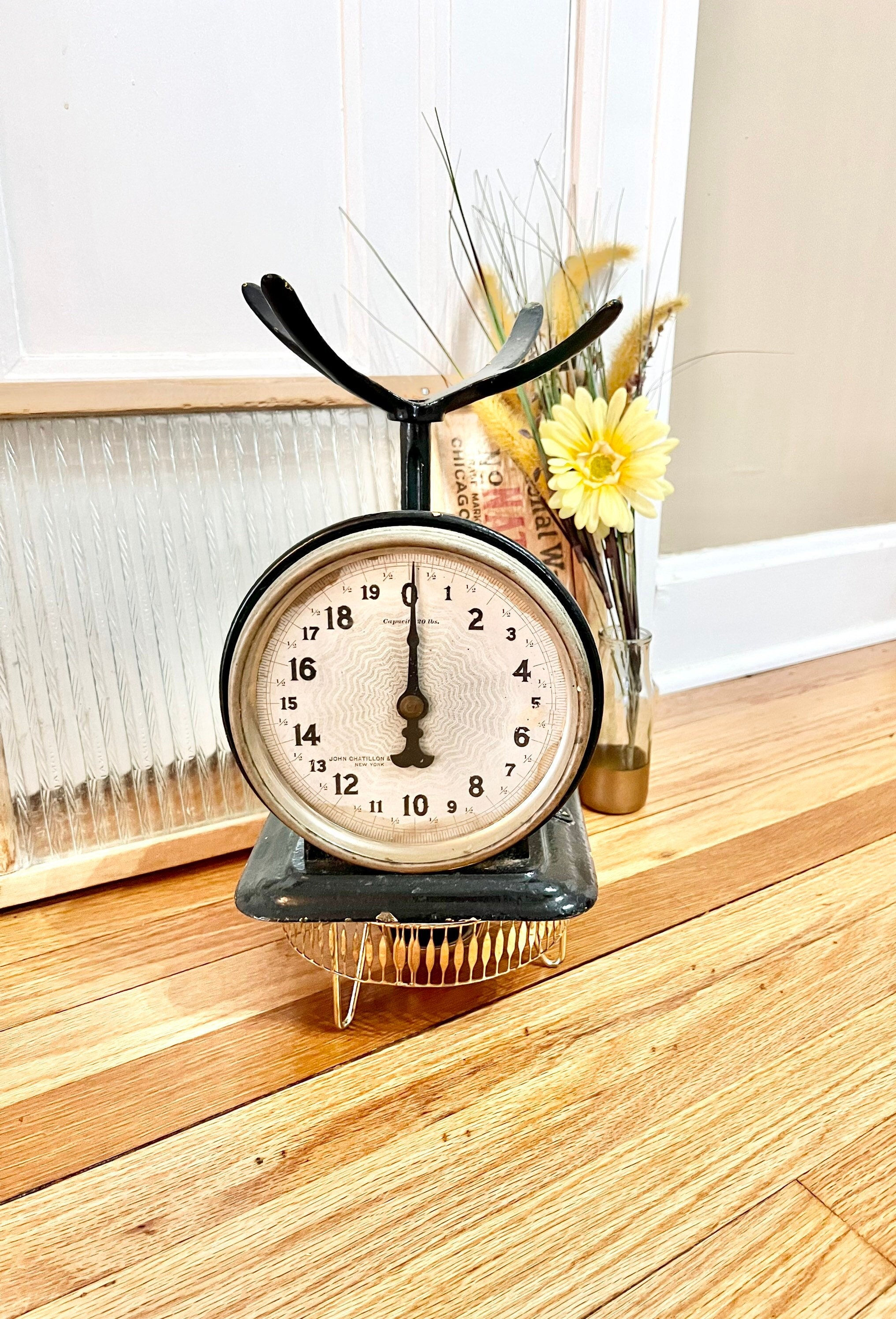 Rare Vintage John Chatillon and Sons New York Black Metal Kitchen Scale / 20 lbs